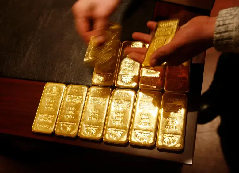 El oro volvió a hacer historia. El precio de la onza superó por primera vez la barrera de los 5.000 dólares y alcanzó un nuevo máximo histórico de 5.109,73 dólares, impulsado por la creciente incertidumbre geopolítica y financiera a nivel global. FOTO: Colprensa.