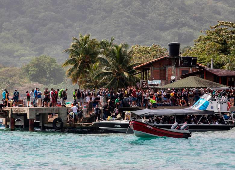 El defensor del Pueblo alertó sobre el riesgo de que colapse la capacidad de Necoclí y Turbo ante el posible represamiento de migrantes que busca cruzar a Acandí, Chocó. FOTO Manuel Saldarriaga