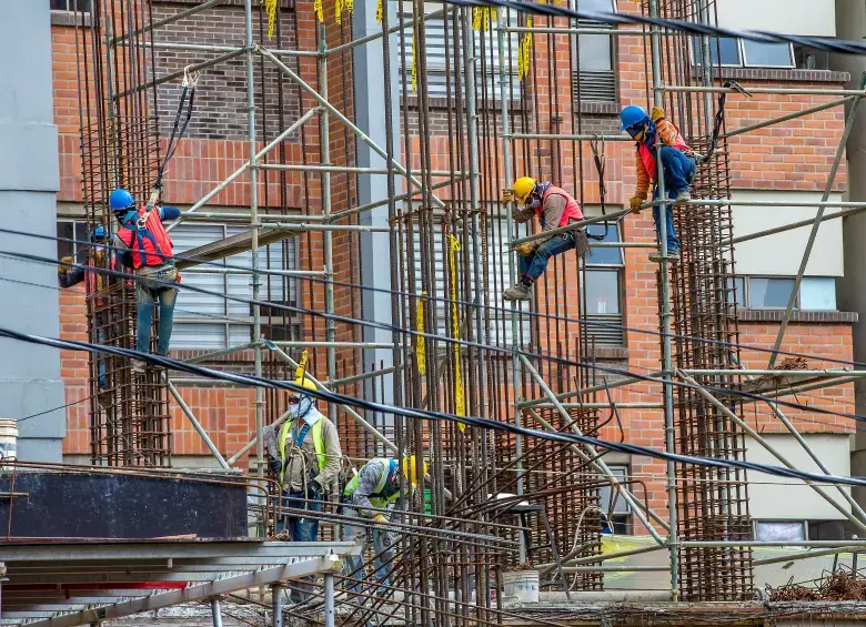 La inversión extranjera es el dinero que empresas o inversionistas extranjeros ponen en un país para abrir fábricas, crear empresas, ampliar negocios o desarrollar proyectos. Foto: Juan Antonio Sánchez