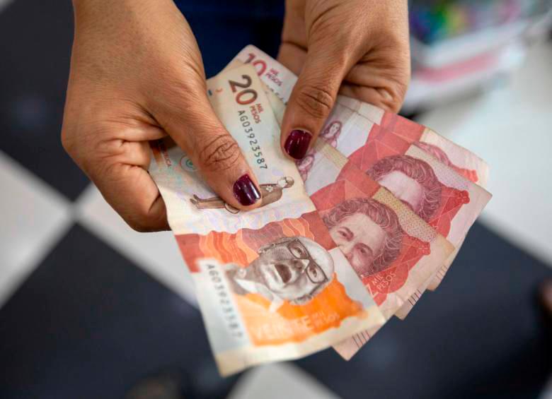 La moneda colombia gana terreno frente al dólar. FOTO: Edwin Bustamante.