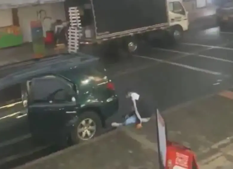 Seis personas, entre ellas un menor de edad, resultaron heridas en una balacera en Usaquén; dos permanecen en estado crítico en la UCI. FOTO: Redes sociales.