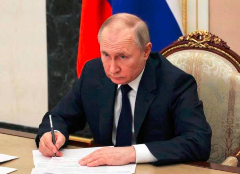 El presidente ruso, Vladimir Putin aseguró este miércoles 14 de febrero que científicos en su país están a punto de crear vacuna contra el cáncer. Foto: AFP. 
