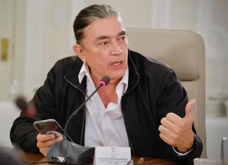Antes de dirigir el DPS, el exitoso libretista Gustavo Bolívar fue senador petrista durante cinco años hasta que renunció para volver a hacer novelas. FOTO<b> Presidencia</b>
