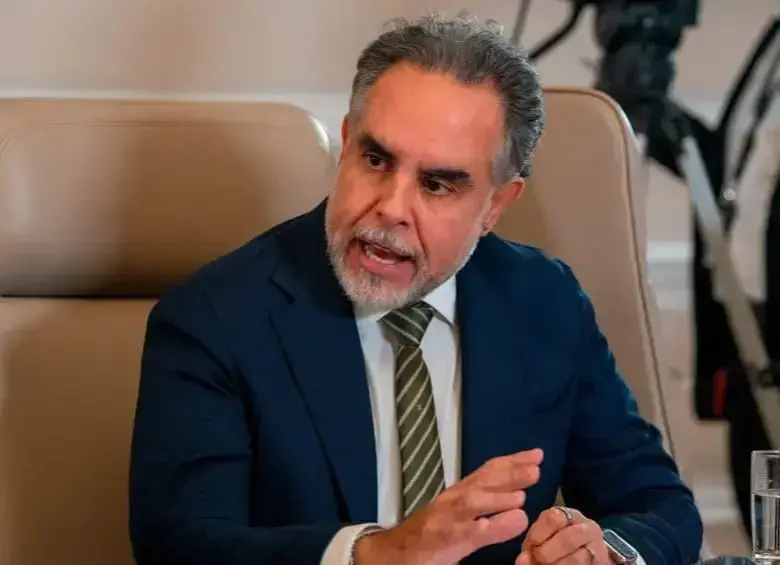 El Senado votó por 58 de los 77 artículos que tiene el proyecto, aprobaron el 75% de ellos. El resto los discutirán el lunes. <b>Foto: </b>Presidencia.