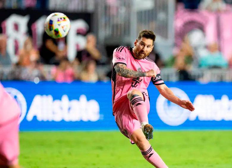 Liones Messi estará frente a Al Ahly, a pesar de rumores sobre una posible lesión. FOTO: GETTY