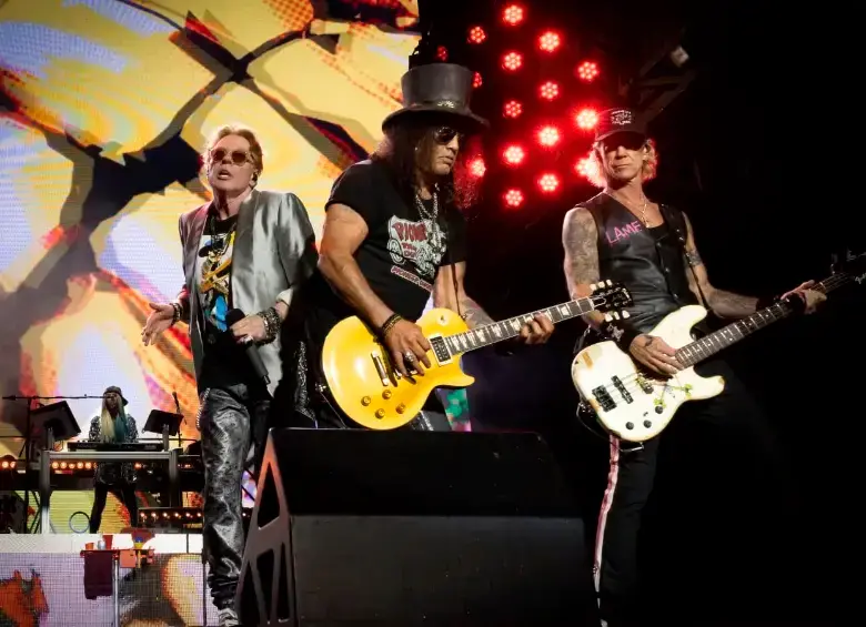 FAxl Rose, Slash y Duff McKagan lideran el regreso de Guns N’ Roses a Bogotá en medio de la incertidumbre por los permisos del concierto. FOTO cortesía 