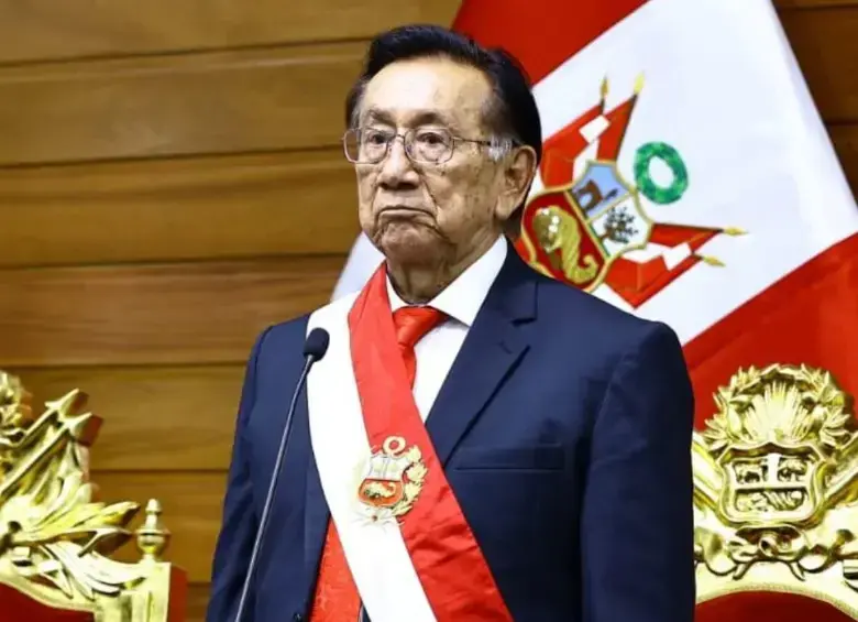 El presidente interino de Perú, José María Balcázar, fue citado a juicio a menos de 24 horas de asumir el cargo. FOTO: Tomada de X (@congresoperu)