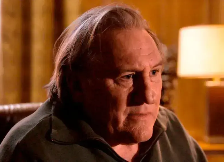 El actor francés y nacionalizado ruso, Gérard Depardieu, enfrenta una condena por agresión sexual. FOTO: Colprensa