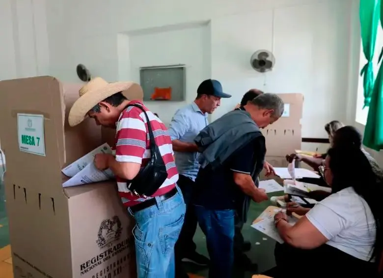 Convocar una Constituyente exige un largo proceso ciudadano que incluye recolectar más de dos millones de firmas y participar en dos votaciones: una para aprobarla y otra para elegir a sus delegados. FOTO: CARLOS VELÁSQUEZ