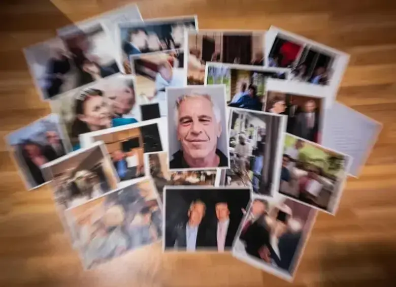 Jeffrey Epstein: víctimas señalan a periodista por violar su privacidad. Foto: AFP