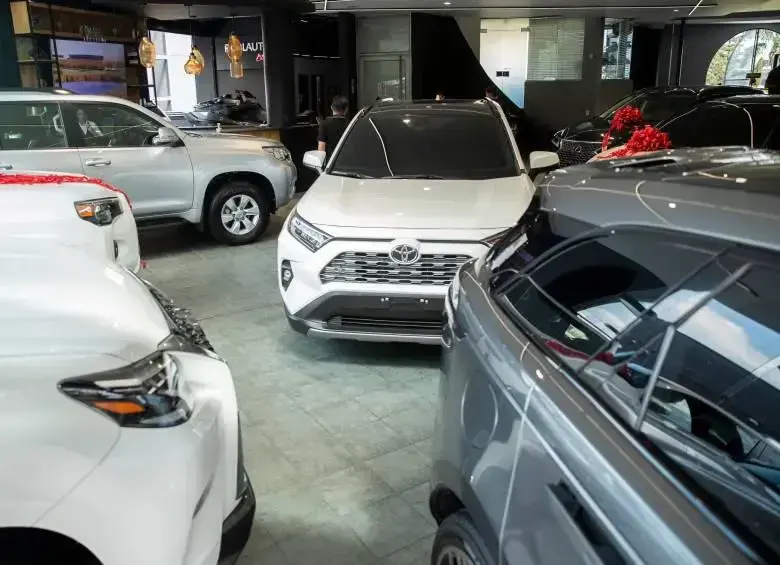 En julio del 2025, el sector automotor alcanzó las 23.872 unidades registradas, lo que representa un crecimiento del 44,7% frente al mismo periodo del 2024. FOTO: El Colombiano.