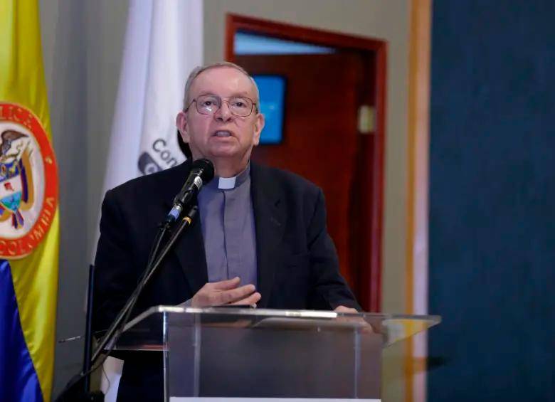 Monseñor Henao insistió en combatir la polarización y la violencia, promoviendo el diálogo, la dignidad y la reconciliación como bases de la democracia. FOTO: COLPRENSA