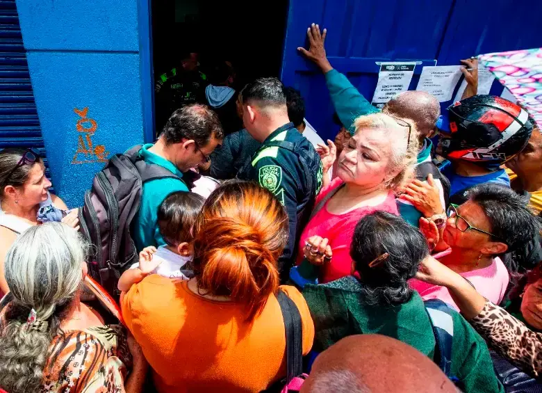 Entre las principales preocupaciones de los colombianos, según encuestas, está lo relacionado por la salud. FOTO JULIO CÉSAR HERRERA