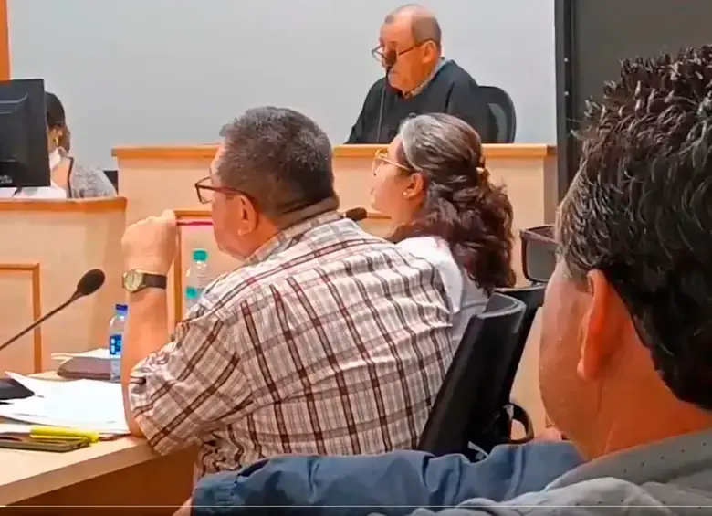 La imputación de cargos se celebra ante el Juez Promiscuo de Jericó, en el suroeste antioqueño. FOTO TOMADA DE VIDEO