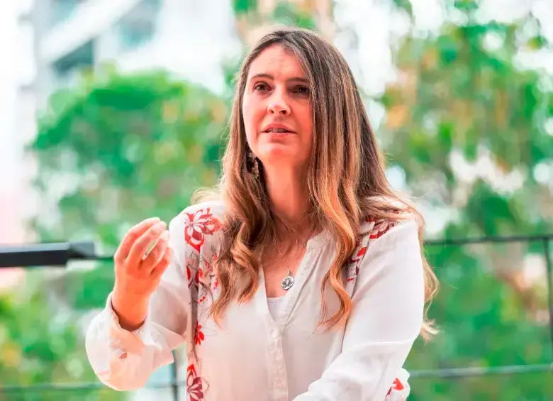 La senadora Paloma Valencia es la tercera en intención de voto, detrás de Abelardo de la Espriella e Iván Cepeda. FOTO CAMILO SUÁREZ