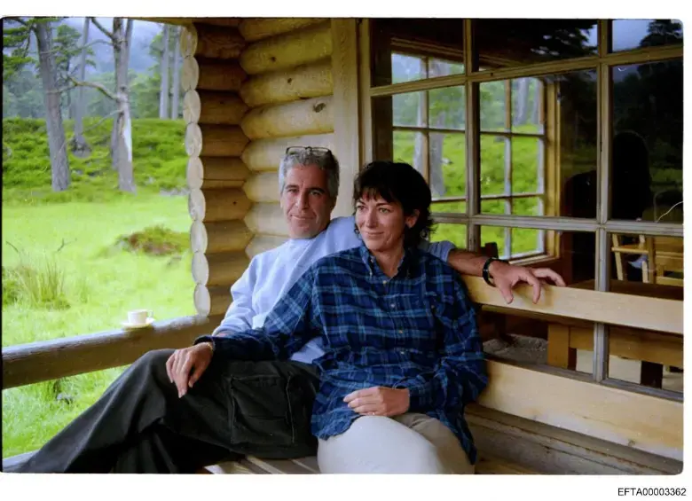 <b>Ghislaine Maxwell, exsocia y cómplice del fallecido financiero Jeffrey Epstein Foto: cortesíta</b>