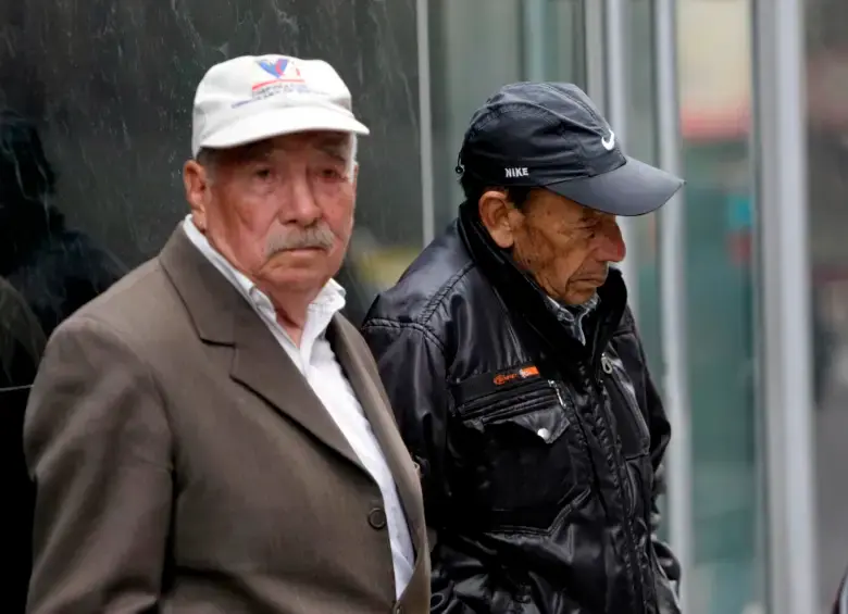 El ajuste al parámetro técnico implicaría un mayor esfuerzo de ahorro para los futuros pensionados. FOTO: COLPRENSA