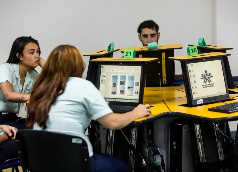 El Sena aclaró que los 342.384 contratos mencionados por la representante Juvinao obedecen a un informe preliminar y no al consolidado anual. FOTO: Camilo Suárez.