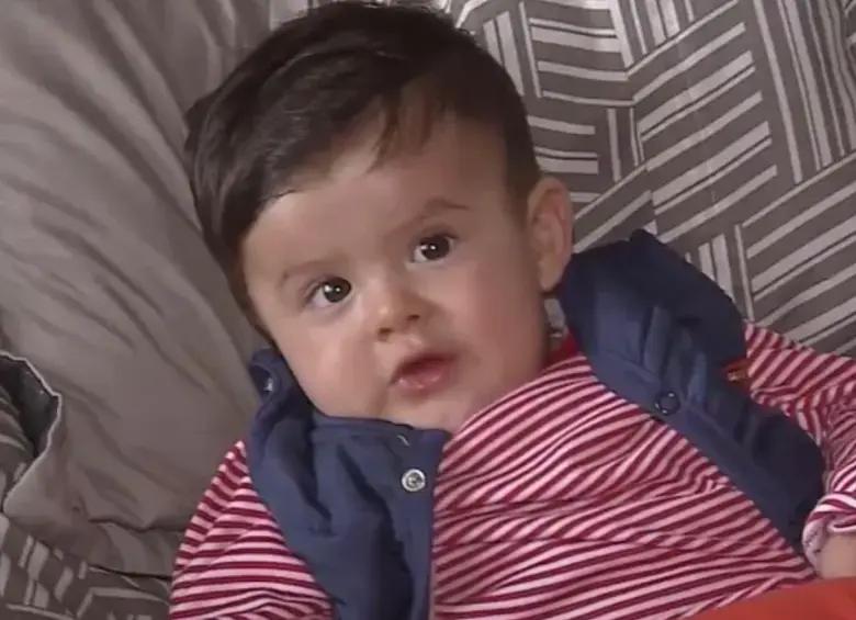 Gael Puentes es un bebé colombiano que tiene Atrofia Muscular Espinal (AME) tipo 1, por lo que debe ser tratado con Zolgensma antes de los dos años. FOTO: Captura de video 