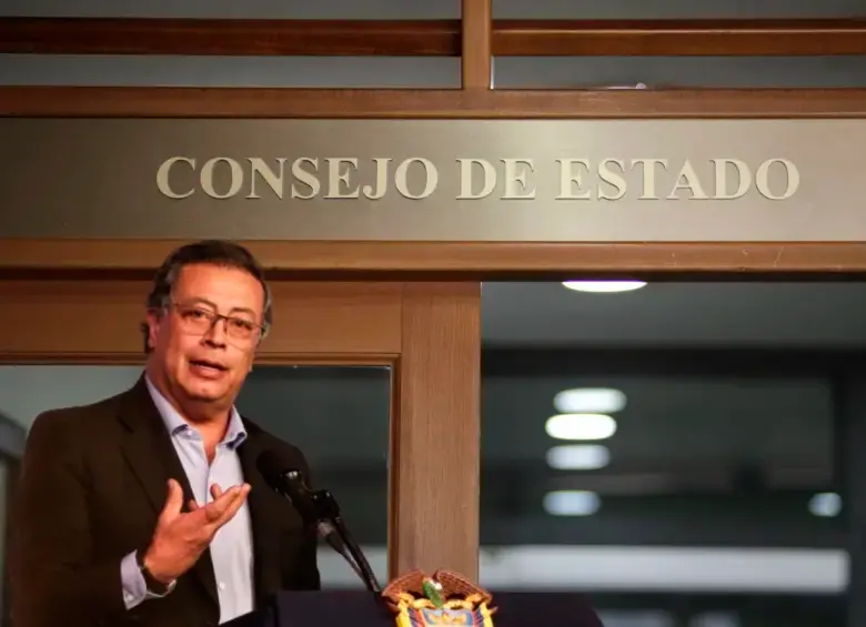 El presidente Gustavo Petro dijo que es mejor liquidar que tener las EPS que están bajo intervención. FOTO COLPRENSA