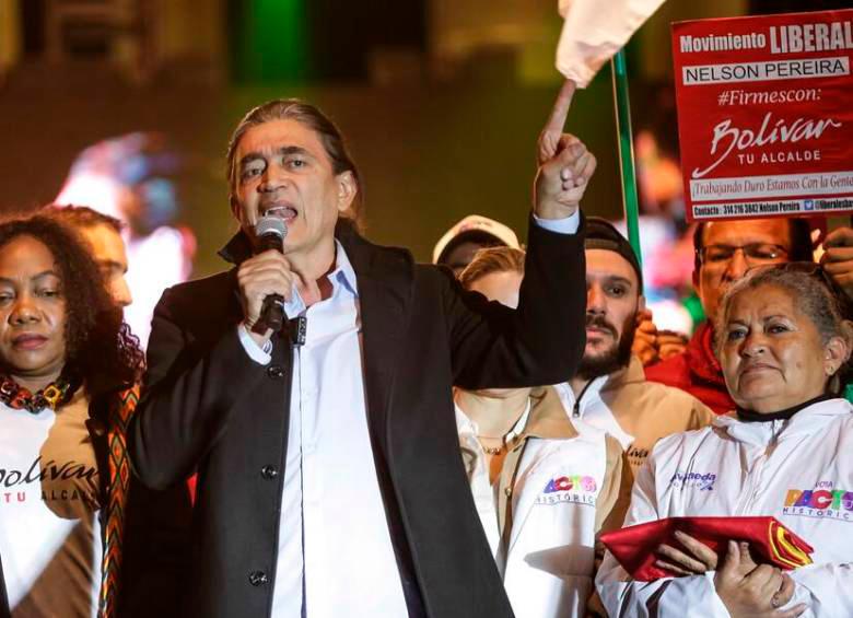 Bolívar, refiriéndose a sí mismo como “este bachiller”, celebró que a partir de este martes asume la dirección “de una de las instituciones más grandes del Estado”. FOTO: COLPRENSA