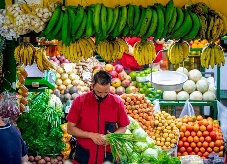 Para lo que resta del año, las proyecciones señalan que la inflación se mantendría alta, por lo cual la demanda de alimentos podría resentirse. Foto: Juan Antonio Sánchez