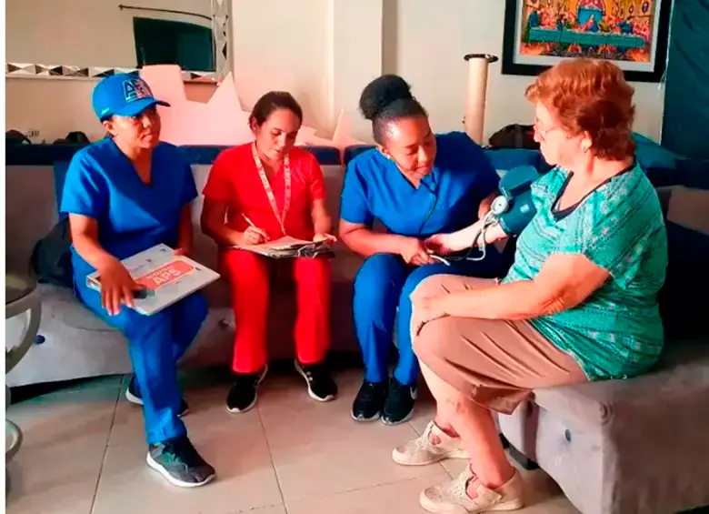 El Gobierno Petro ha señalado que los equipos básicos de salud son la “puerta de entrada” al sistema. FOTO CORTESÍA MINSALUD