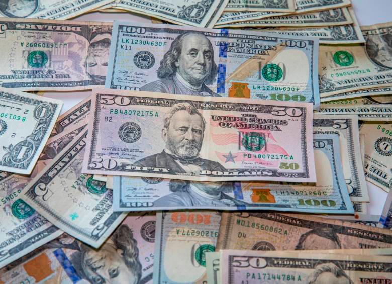 La divisa cerró en un promedio de $4.791,57 en Colombia, que significó una caída de $44,67 frente a la Tasa Representativa del Mercado (TRM) de ayer. FOTO CARLOS VELÁSQUEZ