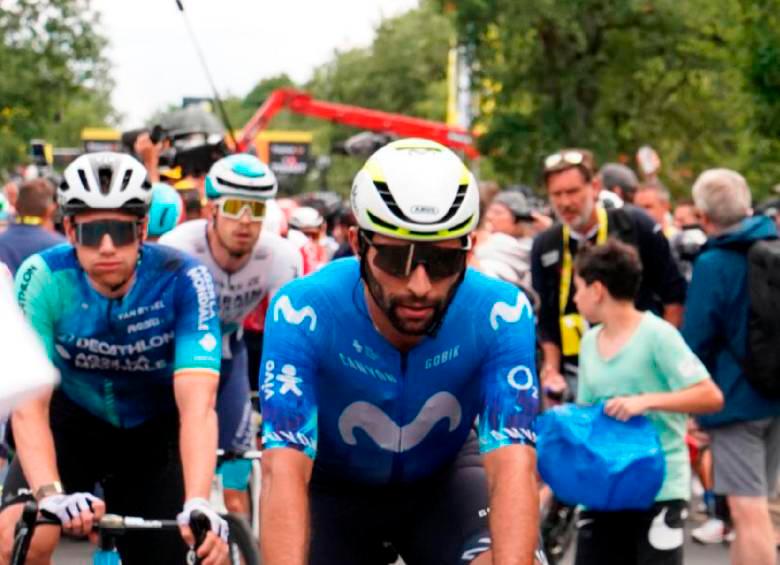 El ciclista antioqueño estuvo cerca de ganar un par de etapas en el Tour de Francia 2024. Si embargo, no tuvo un lanzador y no consiguió la victoria. FOTO: TOMADA DEL X DE @Teammovistar