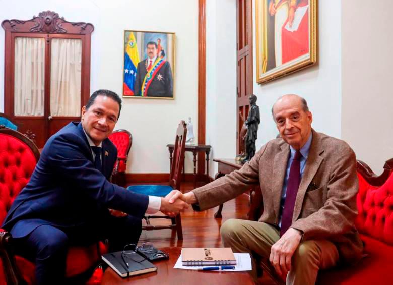 El canciller Álvaro Leyva se reunió con Carlos Faria, su homólogo venezolano. Prometieron restablecer las relaciones FOTO CORTESÍA