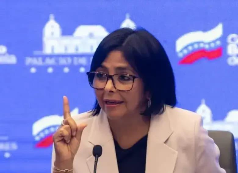 Delcy Rodríguez se ha convertido en una de las figuras clave del actual poder en Caracas en medio de las tensiones por el futuro político de Venezuela. FOTO: Getty.