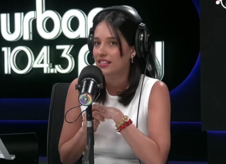 Anaís Castro, cantautora y locutora de radio venezolana radicada en Argentina, contó como estuvo retenida en el aeropuerto por querer salir del país y sufría extorsiones por parte de la Guardia Nacional Bolivariana. FOTO: CAPTURA DE VIDEO