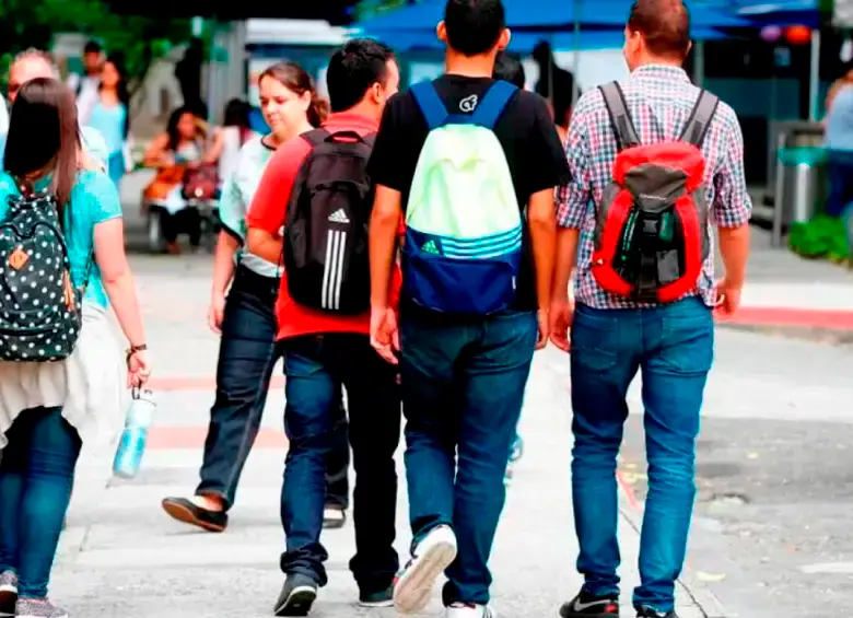 La población de ‘ninis’ en el país bajó 9% FOTO: Colprensa