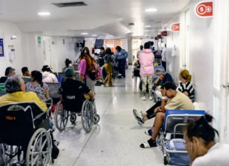 La suspensión temporal de atención se suma a la crisis financiera que afecta a hospitales y clínicas en varias regiones del país. FOTO: Camilo Suárez.
