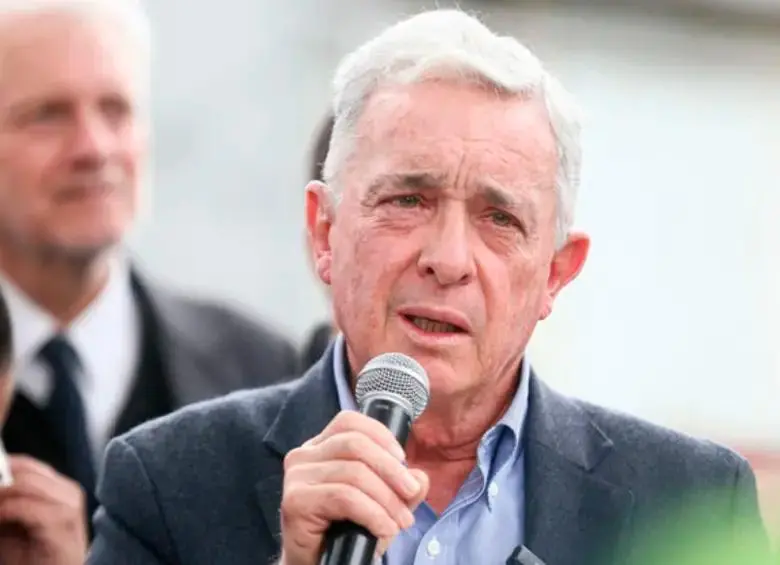 El expresidente advirtió que, si la derecha llega dispersa y la consulta se fragmenta en “varios grupitos”, sería mejor que su partido se reserve y no entre en ese mecanismo. FOTO: COLPRENSA