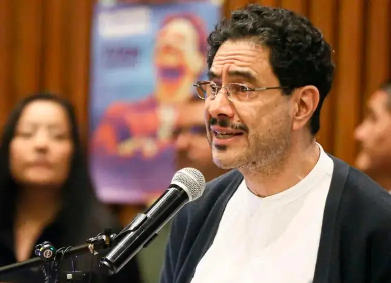 Cepeda envió un mensaje a las bases del Pacto Histórico, instó a la movilización y reclamó por “esfuerzos y maniobras” para evitar que se mida en la consulta. FOTO: COLPRENSA