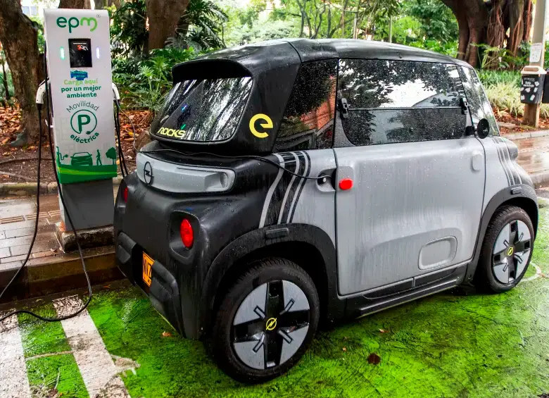 En Antioquia hay alrededor de 30 puntos de carga para carros eléctricos. FOTO JULIO HERRERA. 