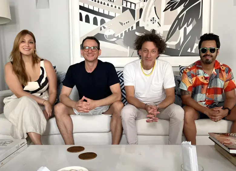 De izquierda a derecha: Laura Franco, Daniel Eilenberg, Simón Brand y Julio César Gaviria, socios de Clover Studios. FOTO Clover Studios 