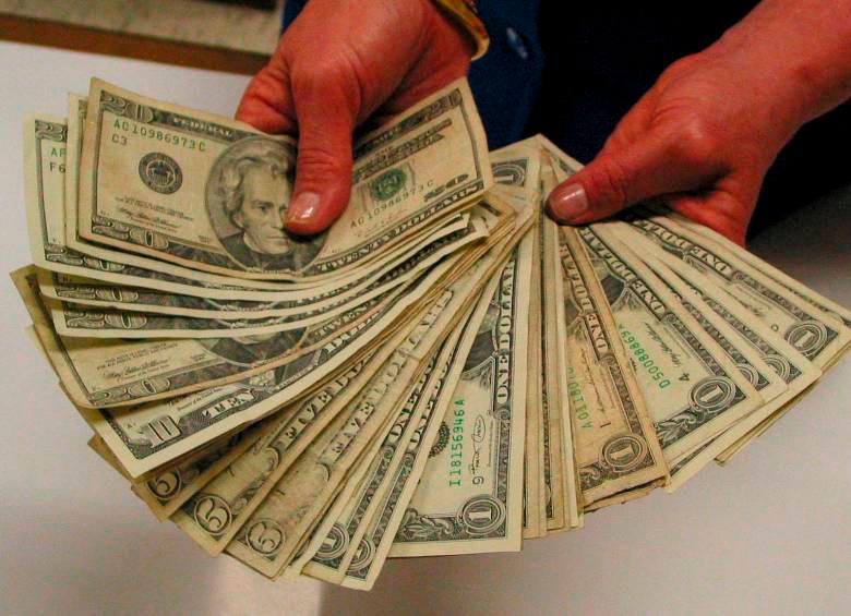 Durante la jornada mostró un máximo de $4.551,90 y un mínimo de $4.510,25. Además se negociaron US$1.327 en 1.940 transacciones. FOTO ARCHIVO