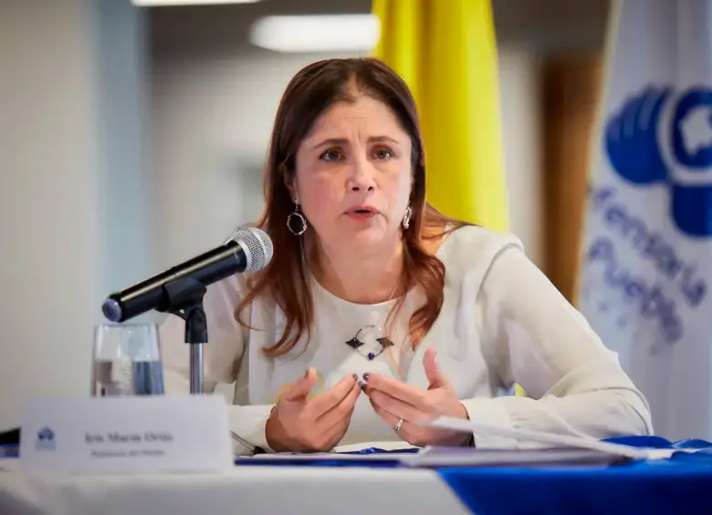 La defensora del Pueblo, Iris Marín, ha sido crítica del manejo en salud del Gobierno Petro. FOTO CORTESÍA DEFENSORÍA DEL PUEBLO