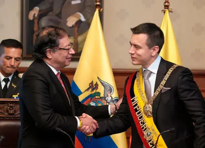 Los presidentes Daniel Noboa y Gustavo Petro endurecieron sus posturas y activaron aranceles del 30% a las importaciones, en una escalada diplomática que desató una guerra comercial entre Colombia y Ecuador. FOTO: Colprensa.