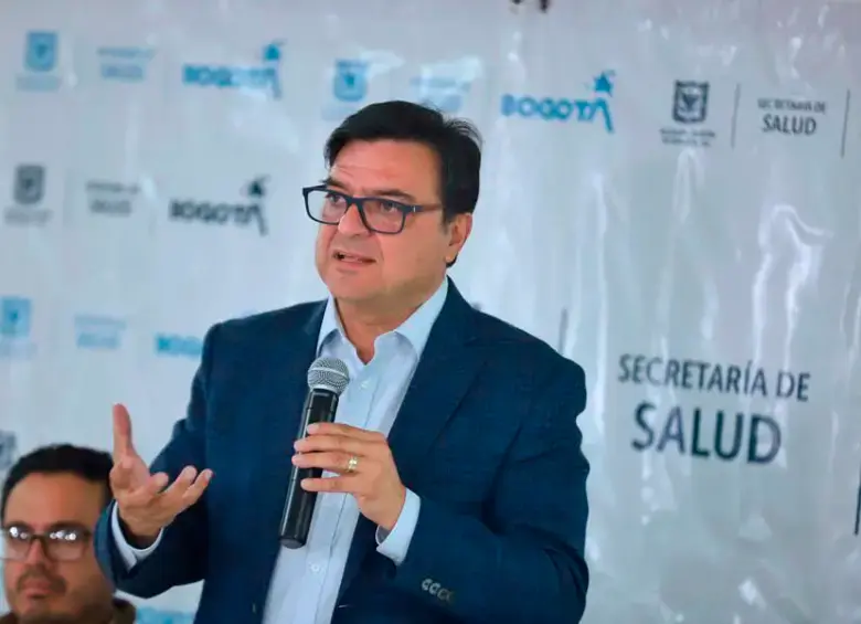 El secretario de Salud de Bogotá, Gerson Bermont, firmó la orden de medida sanitaria sobre el anestésico. FOTO COLPRENSA