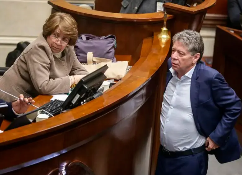 La senadora Aída Avella lidera la ponencia de reforma laboral presentada por el Gobierno Petro. FOTO COLPRENSA