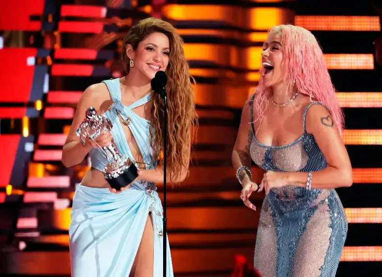 Karol G y Shakira se enviaron mensajes de cariño a través de la red social Instagram. FOTO: GETTY