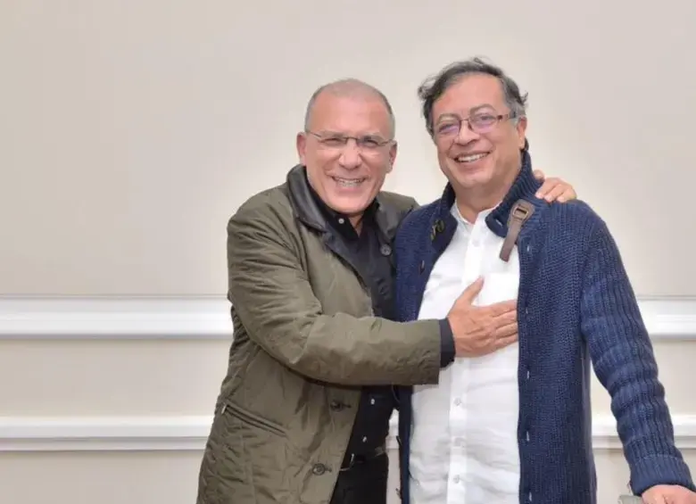 Roy Barreras fue el primer presidente del Senado cuando Petro asumió al poder y luego fue nombrado como embajador de Reino Unido en Colombia. Foto: Presidencia