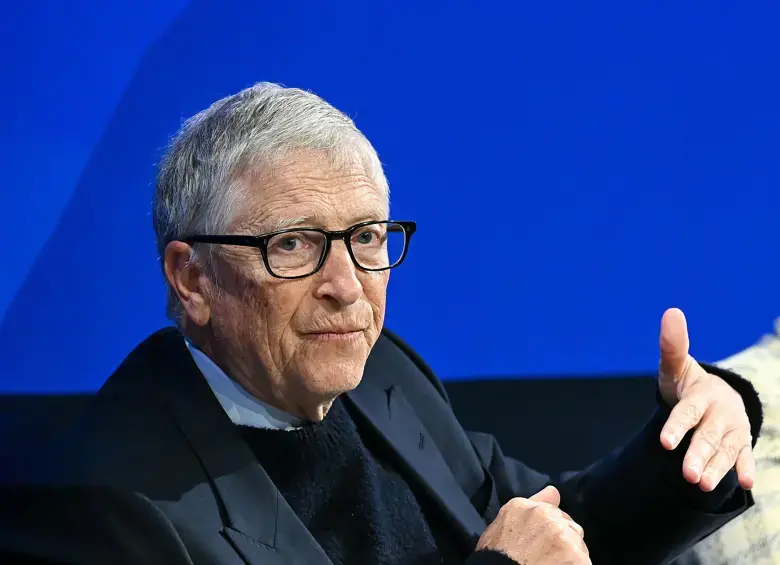 El empresario dijo que la sociedad necesita prepararse para cambios rápidos derivados de la IA. FOTO: Getty