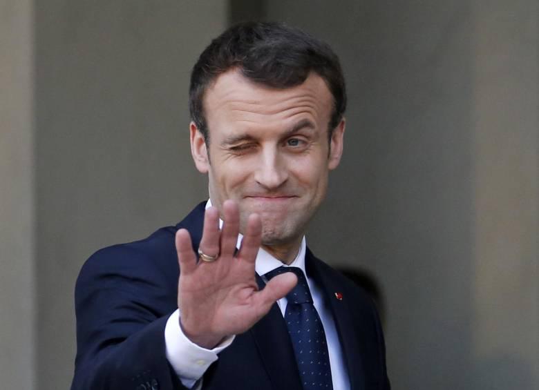 El presidente Emmanuel Macron, intentó “suspender” algunas de las funciones de las redes sociales. FOTO: Getty