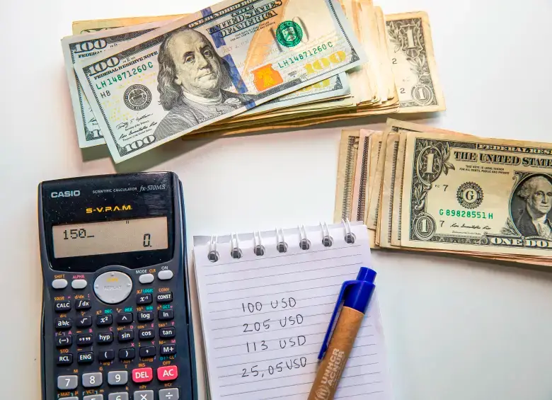 La caída de la TRM hizo más accesibles productos tecnológicos y viajes durante la jornada. FOTO: EL COLOMBIANO