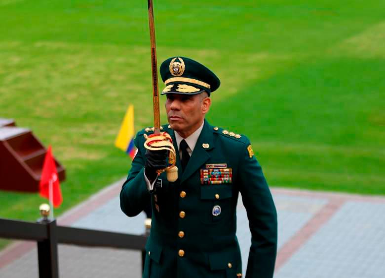 El general había protagonizado una dura polémica con el hoy electo presidente, Gustavo Petro. FOTO: COLPRENSA