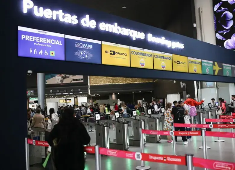 Migración Colombia calculó 1,27 millones de entradas y 1,21 millones de salidas durante el período de vacaciones de mitad de año. Foto: Colprensa